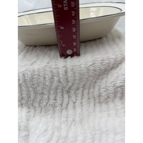 Cumberland Brambleberry Stoneware Oval Serving Dish 10 Inch - Picture 10 of 11